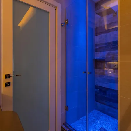 לינה וארוחת בוקר Dimora Del Dragone ויאסטה